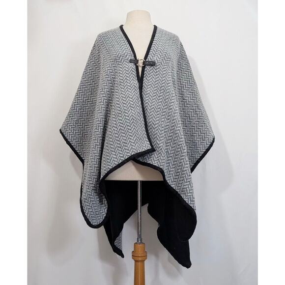 Marc New York Poncho Sweater Cape Gray Herringbone Misses One Size New - Picture 1 of 8